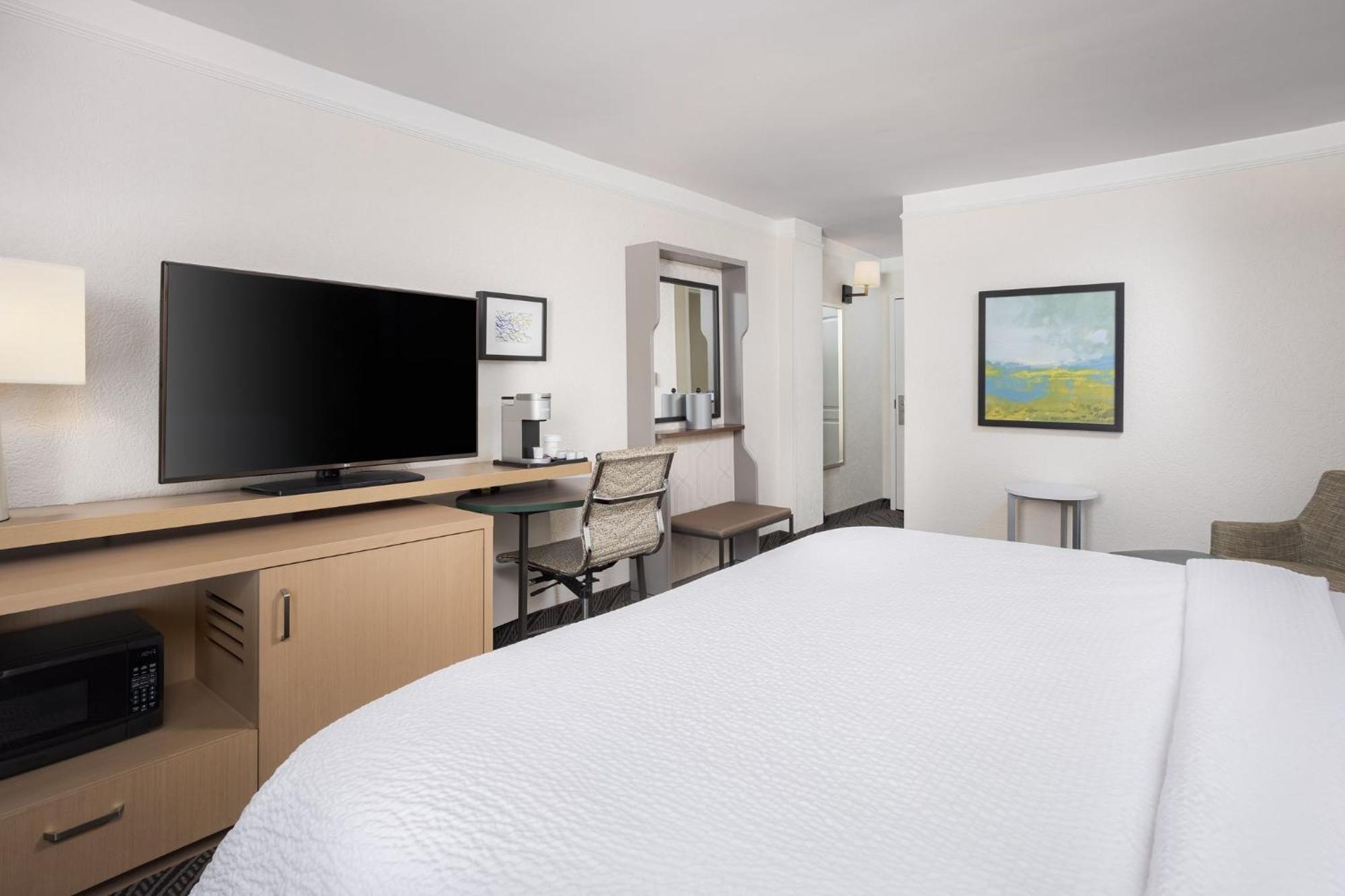 Oceanfront At Surfside By Ihg Resort